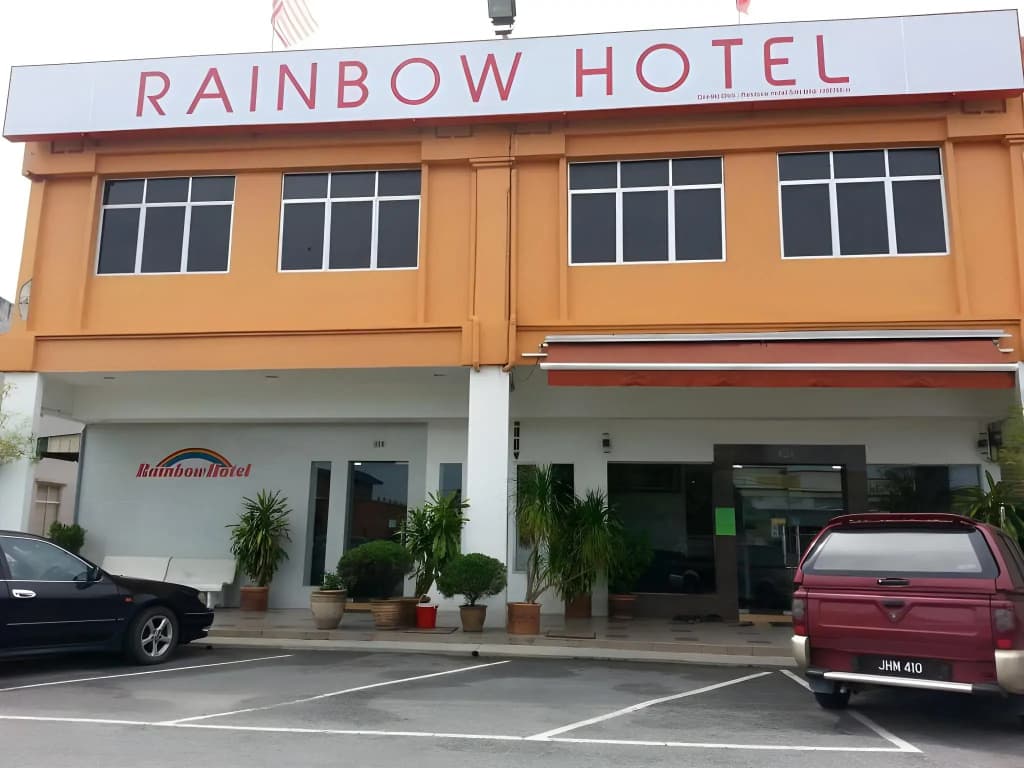 Rainbow Hotel - photo 1