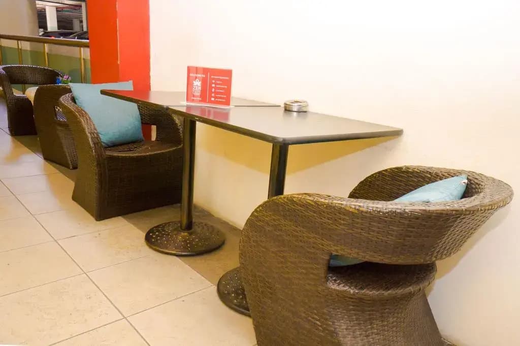 ZEN Rooms Basic Star City Complex - photo 3