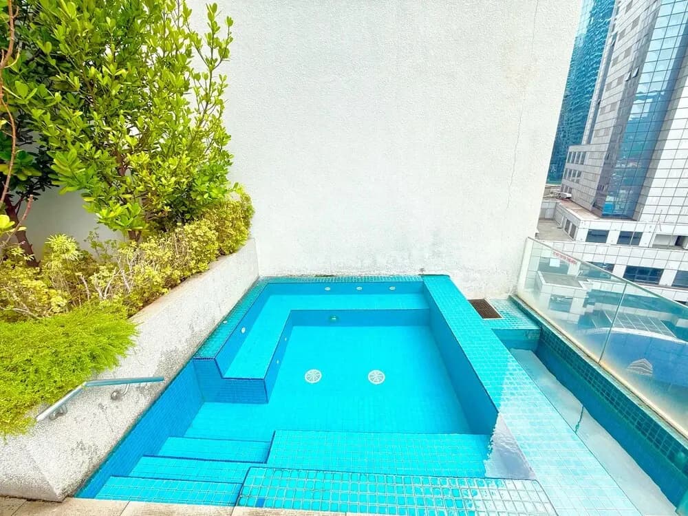 Crystal Suites At Ramada Hotel - photo 13