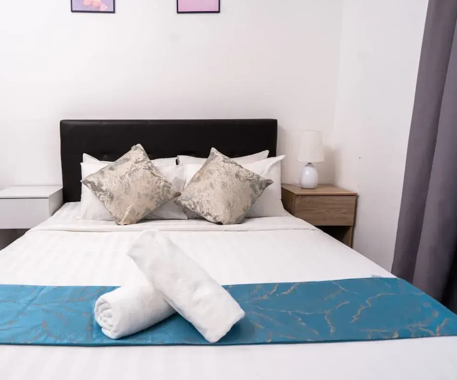 Neu Suites 3rdNvenue by Perfect Host - photo 5