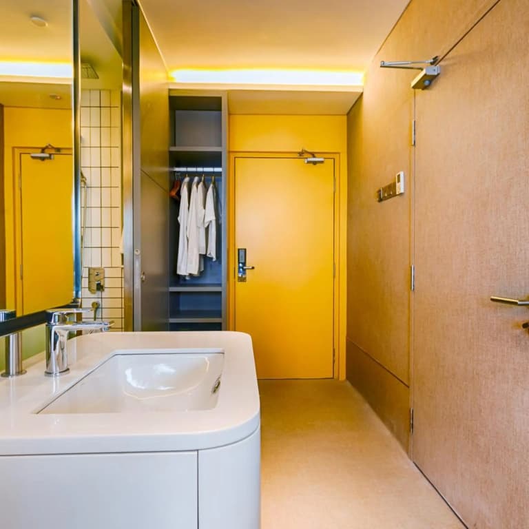 The Upper House Hotel - photo 10
