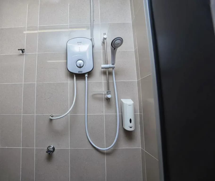 The Bedpackers Hostel - photo 5