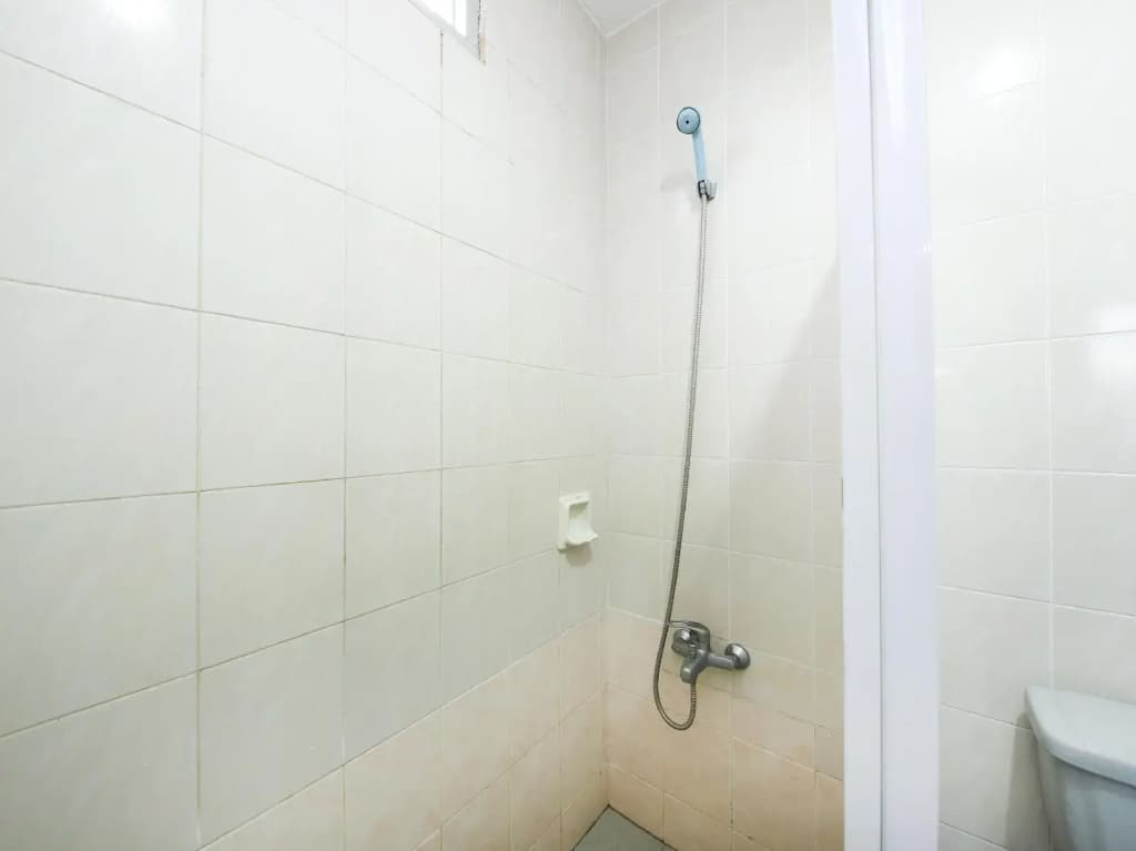 OYO 43955 N9 Business Hotel - photo 8
