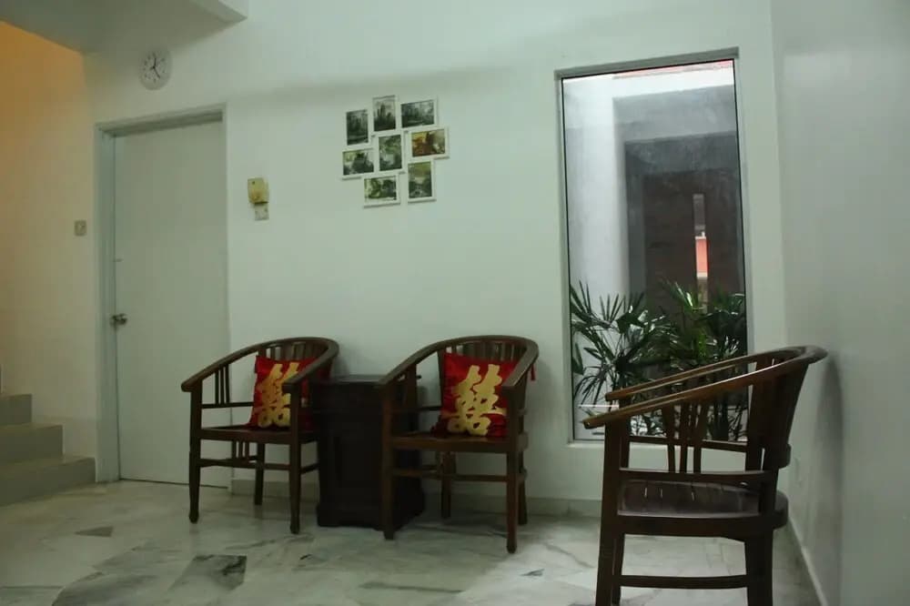 Teratai Homestay Taman Kinrara 2 - photo 8