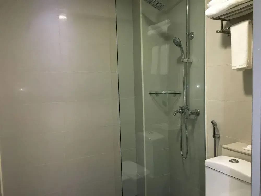 Aliya Hotel Klang - photo 10