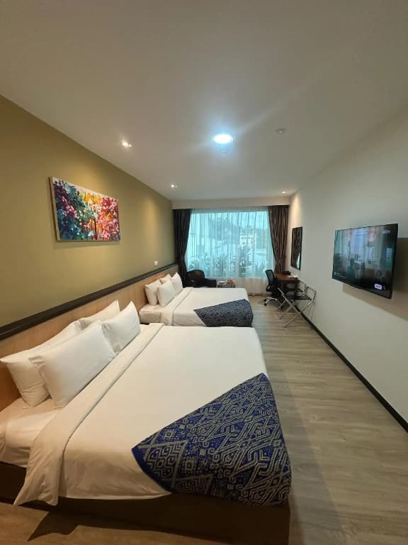 Hotel 7 Suria - photo 14