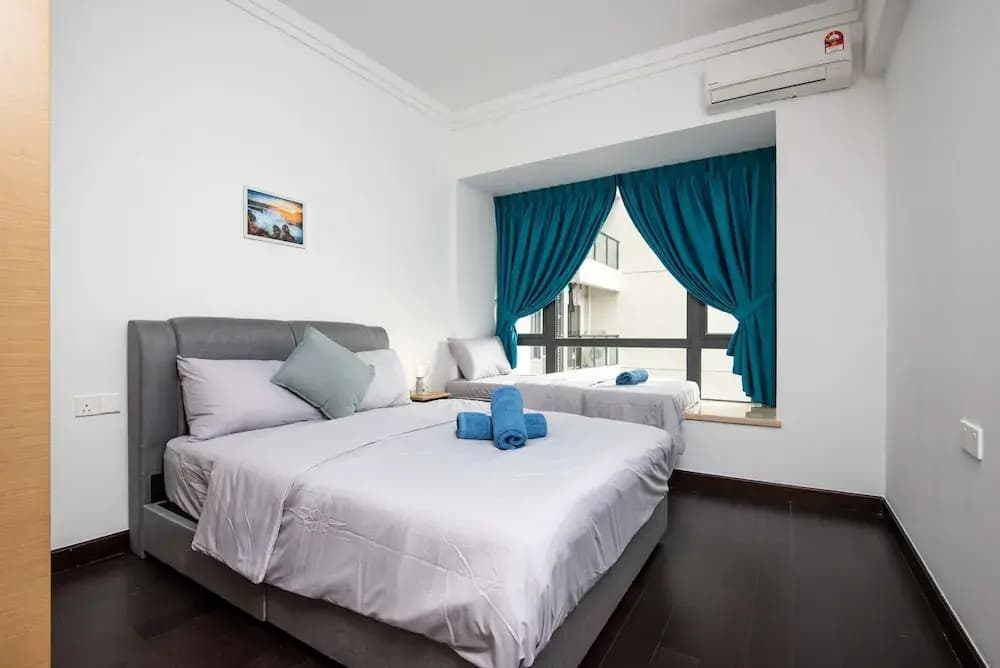 2BR R&F Phase2, CIQ R&F Mall, Free Parking - photo 3