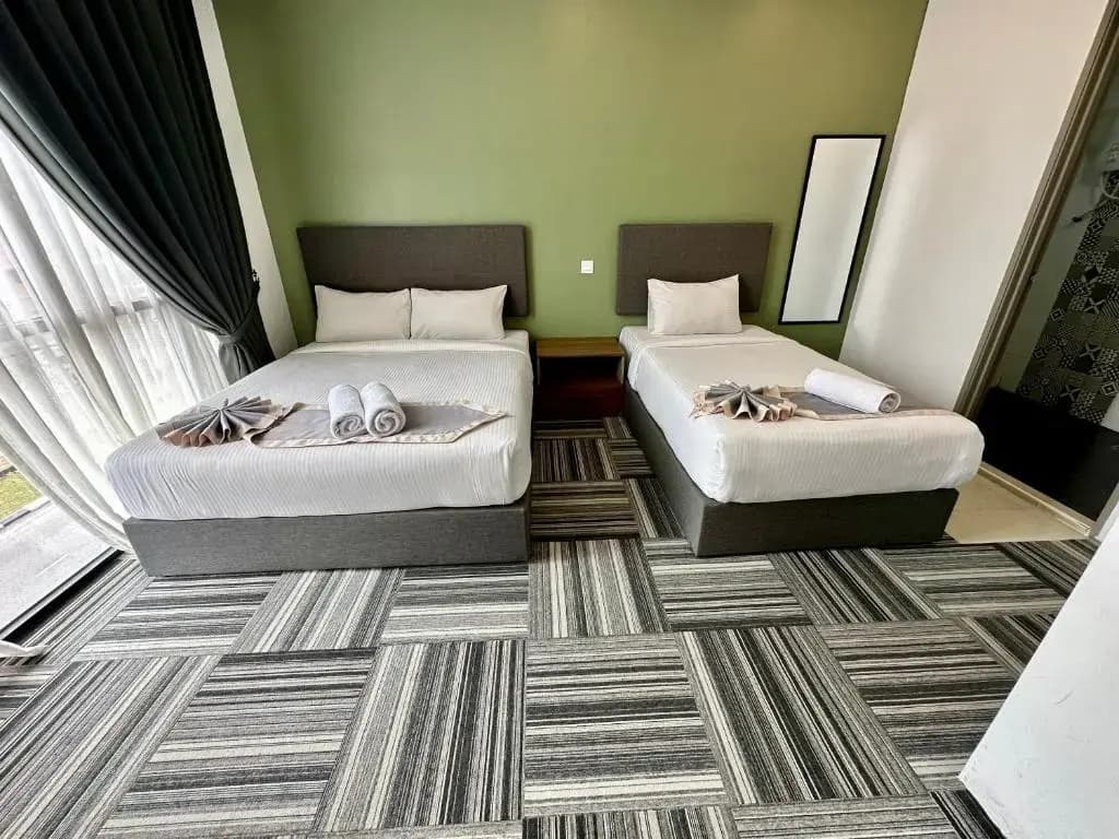 WE Hotel - photo 20