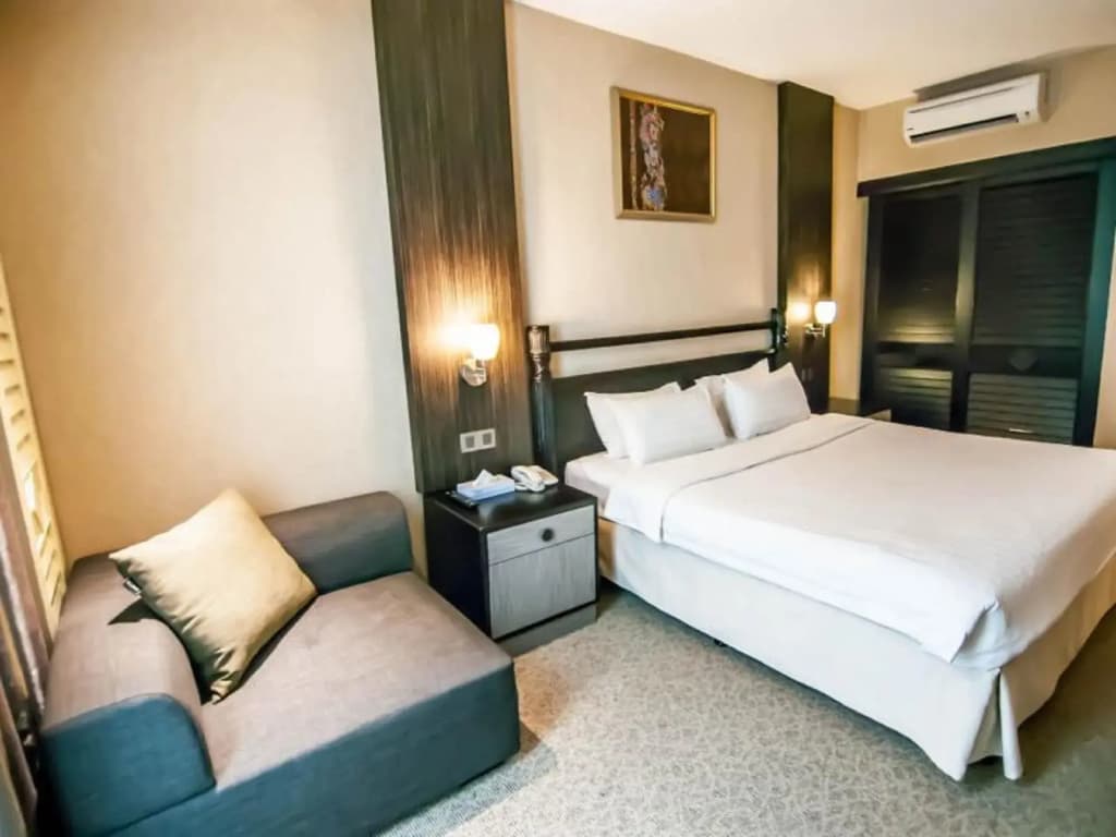 KK Times Square Hotel - photo 6