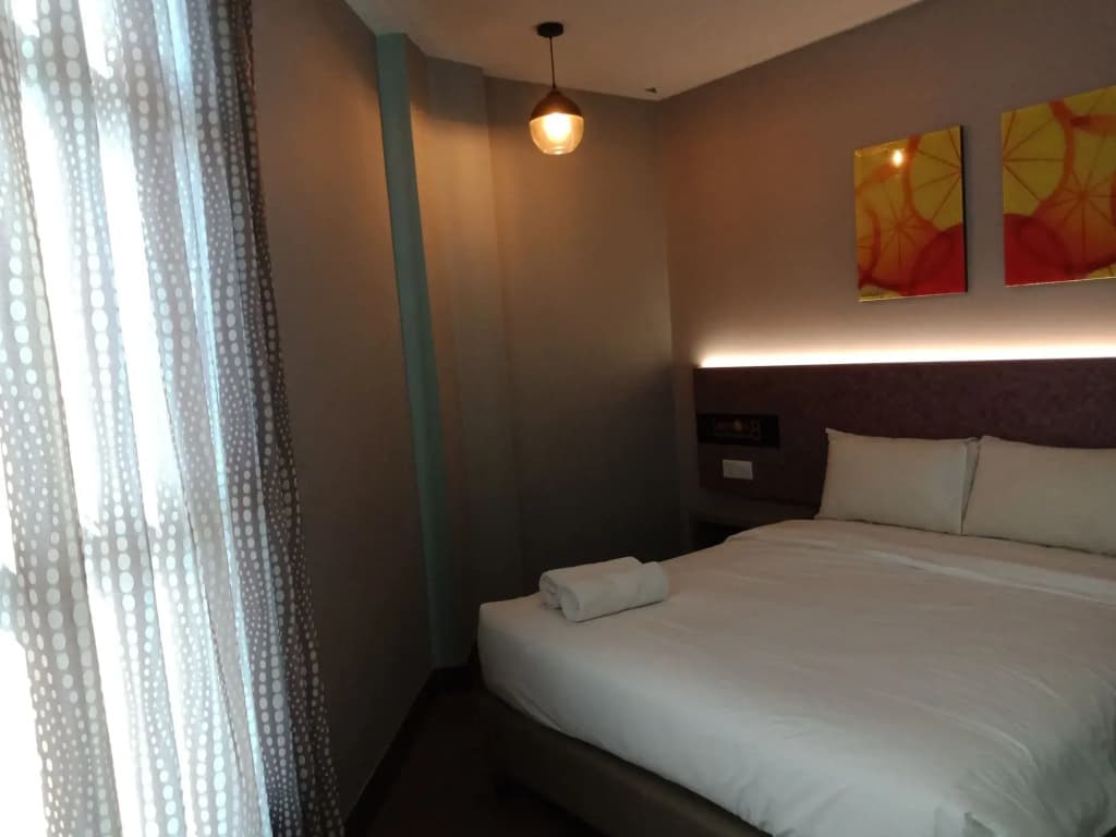 Lemon8 Hotel Apartment - photo 6