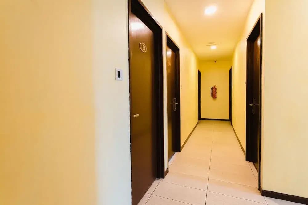 OYO 90206 Parkland Residence Condominium - photo 7