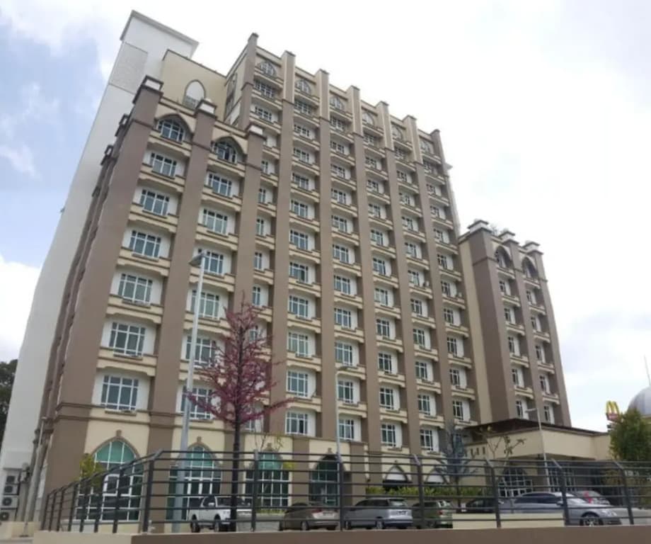 De Viana Hotel & Apartments - photo 1