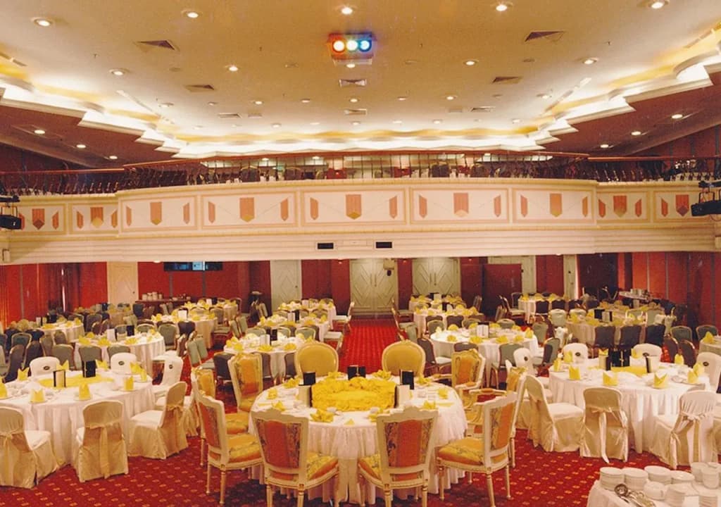 Merdeka Palace Hotels & Suites - photo 11