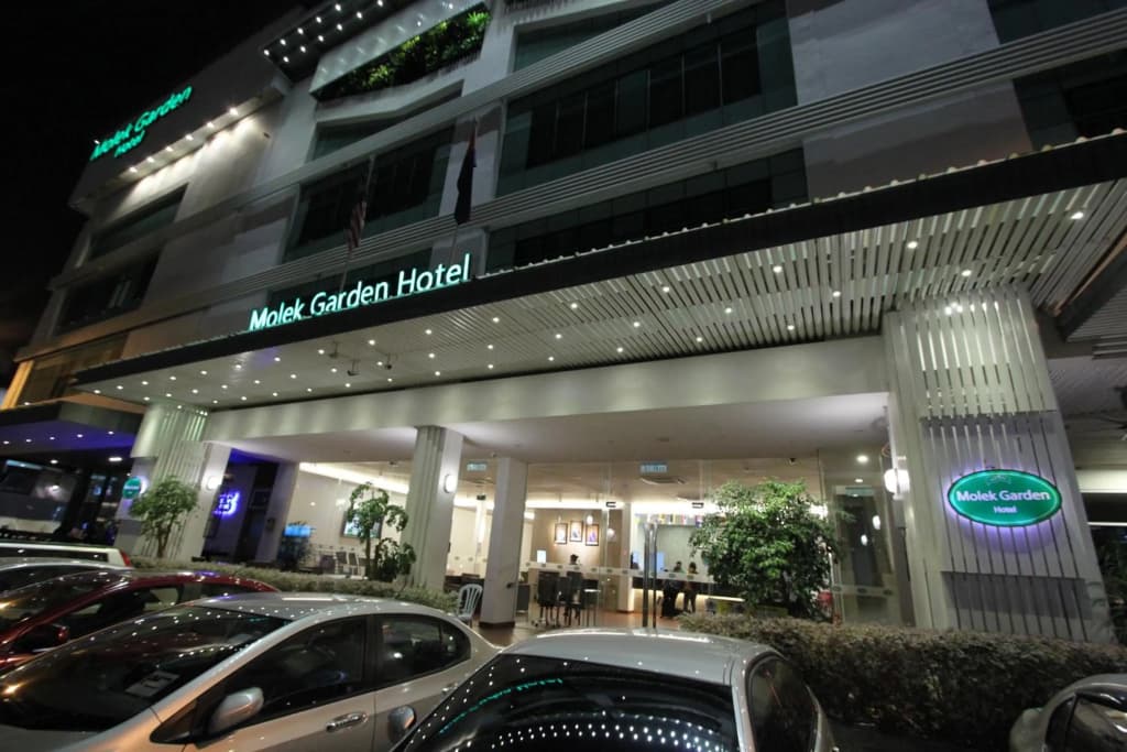Molek Garden Hotel - photo 25