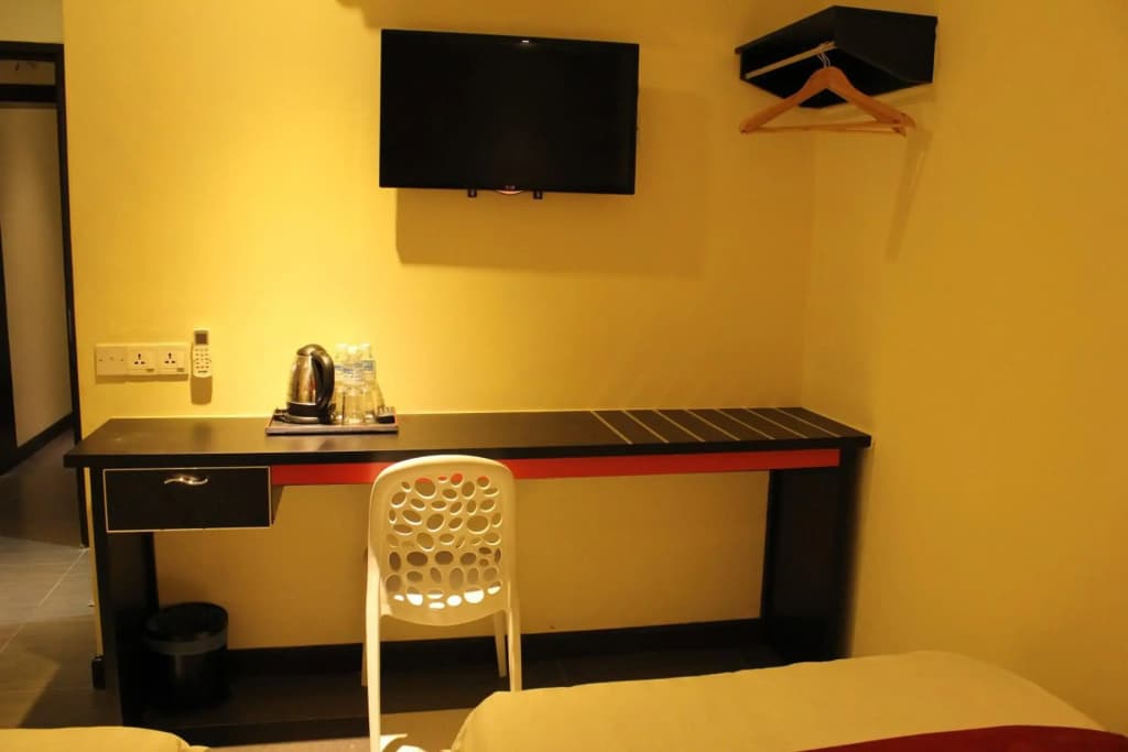 Hotel Eastana - photo 6