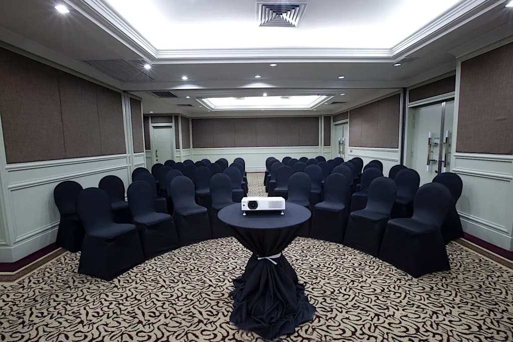 Thistle Johor Bahru Hotel - photo 13