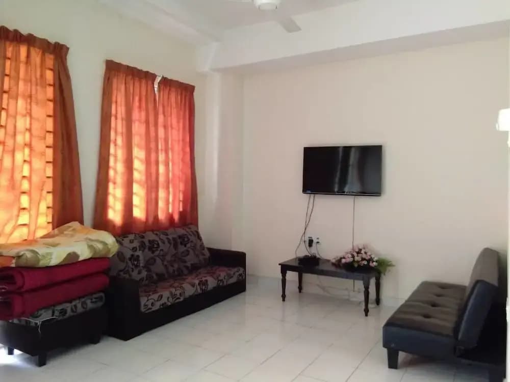 Nadrah Putrajaya Homestay - photo 1