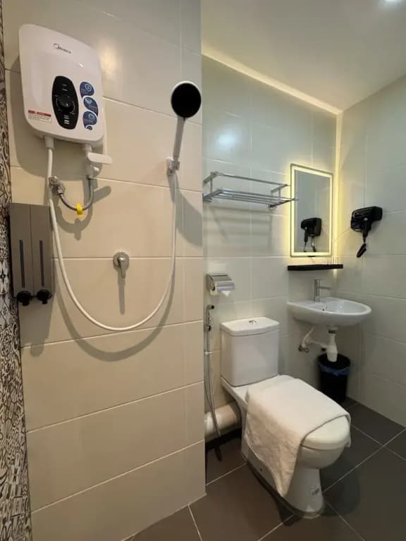Maca Hotel by Sky Hive - photo 7