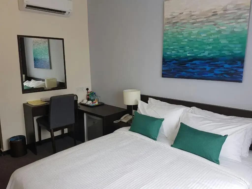 The View Hotel - photo 14