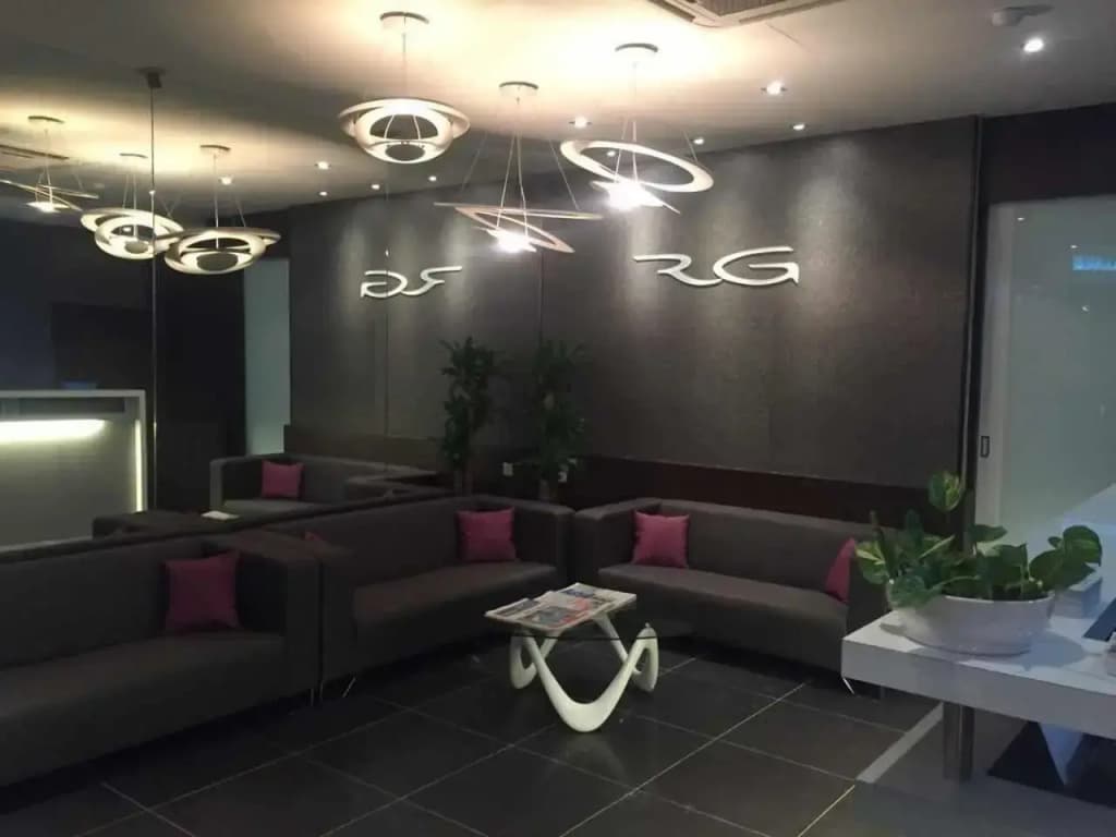 The Regency Garden Hotel - photo 8