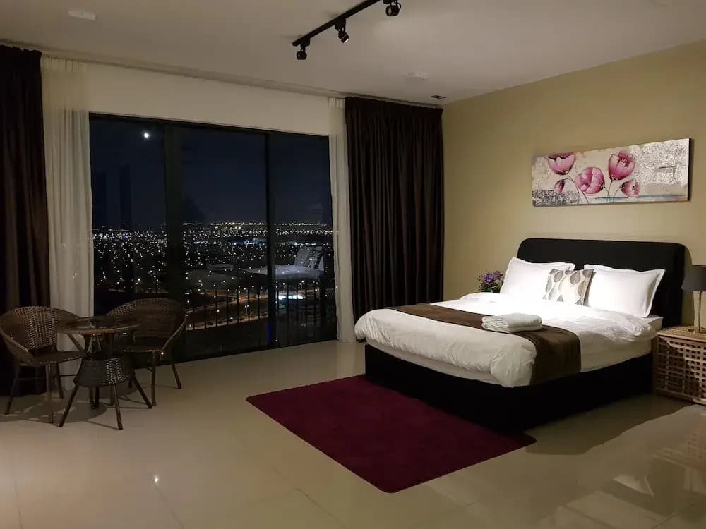 Euzmo Residence - photo 1