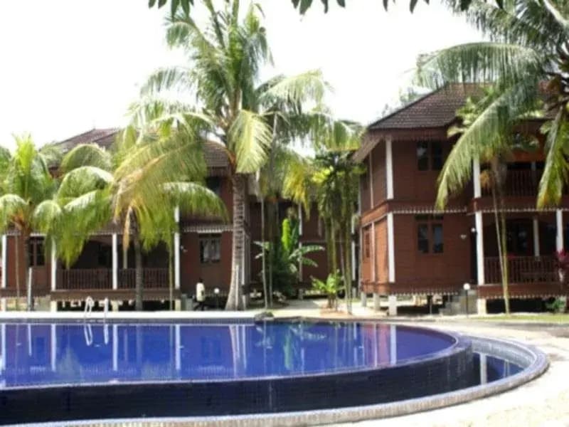 Green Village Pasir Salak Eco River Resort - photo 11