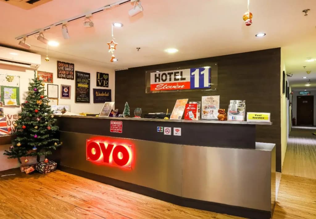 Lucky 11 Hotel - photo 21