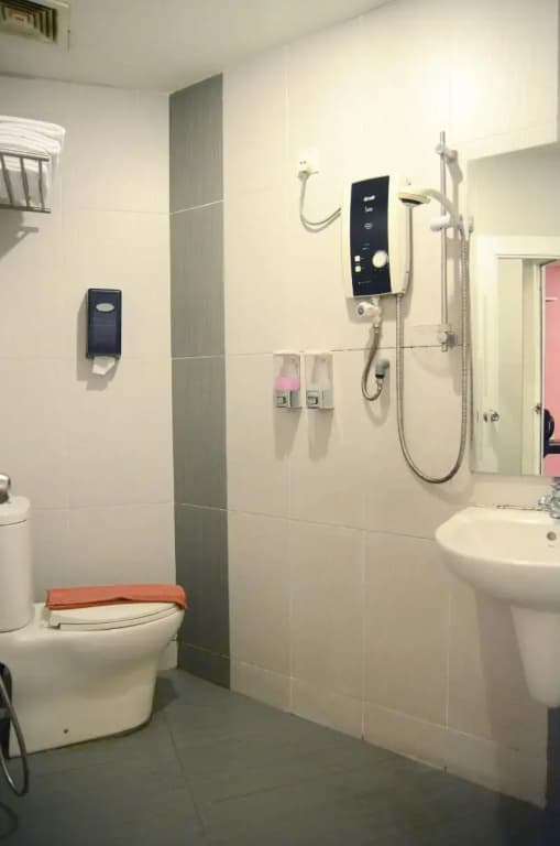 Newland Hotel - photo 7