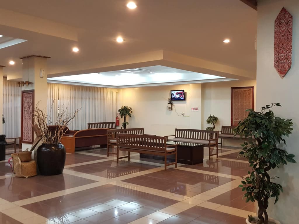 Hotel Meligai Kapit - photo 2