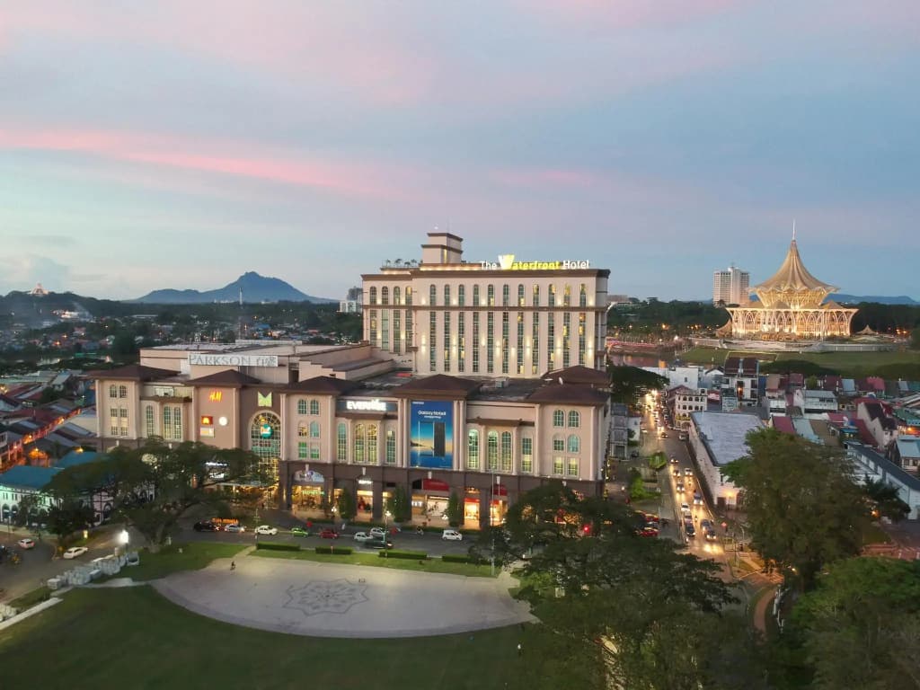 The Waterfront Hotel - photo 25