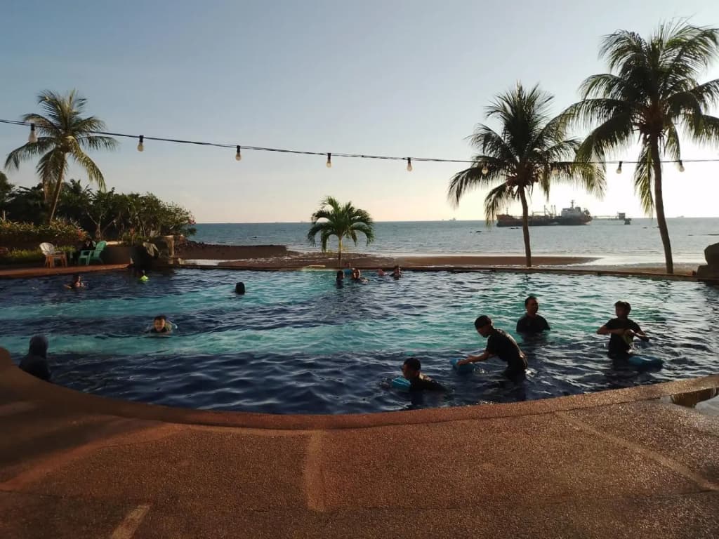 Ehsan Seaview Hotel Port Dickson - photo 21