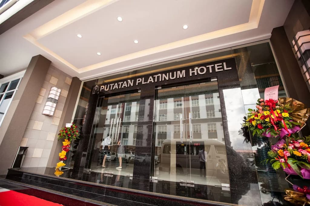 Putatan Platinum Hotel - photo 1