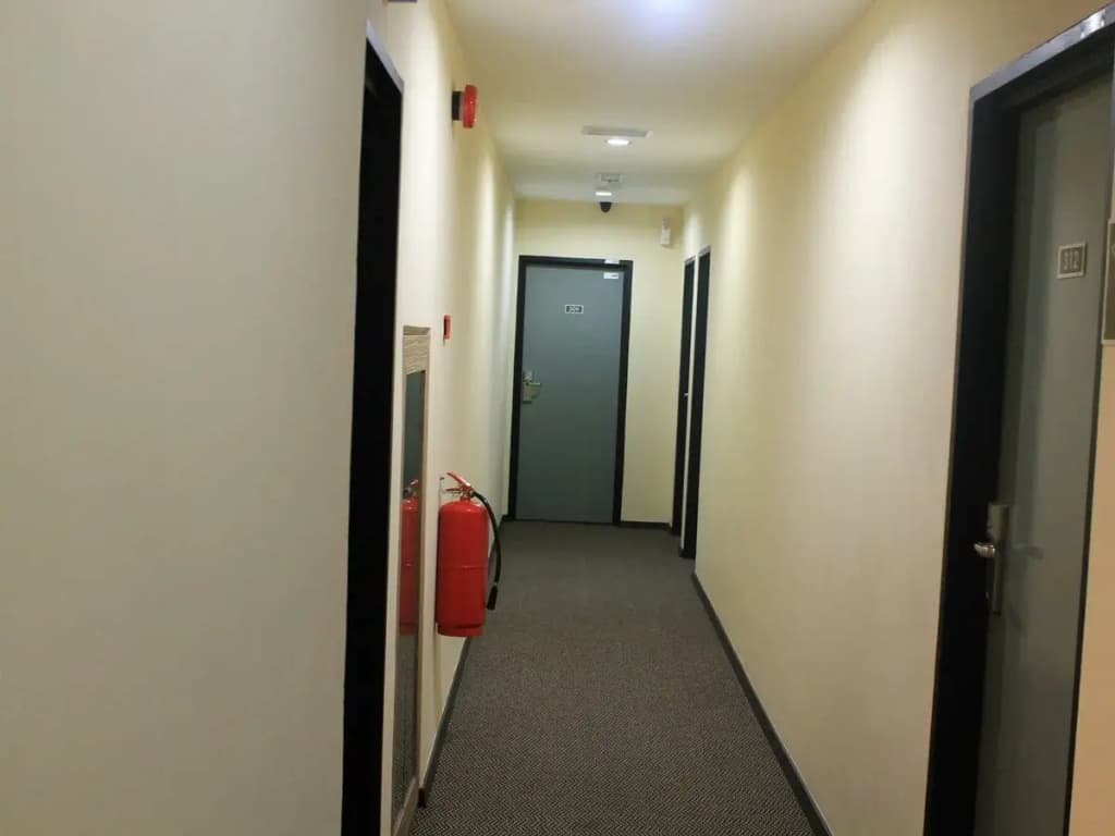 U & Me Hotel - photo 10