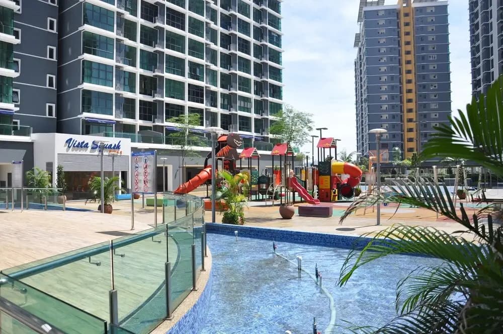 Lawang Suite 2 Bedroom Corner Apartment - photo 15