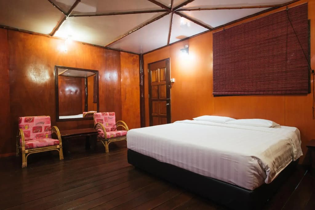 Dragon Inn Floating Resort - photo 4