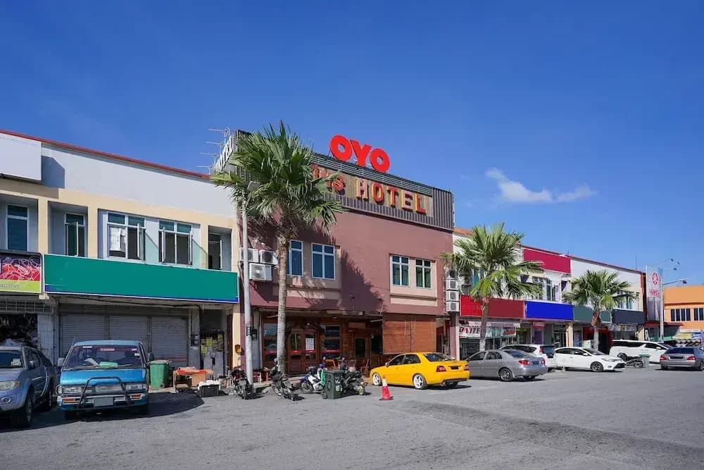 OYO 89976 Fins Hotel - photo 1