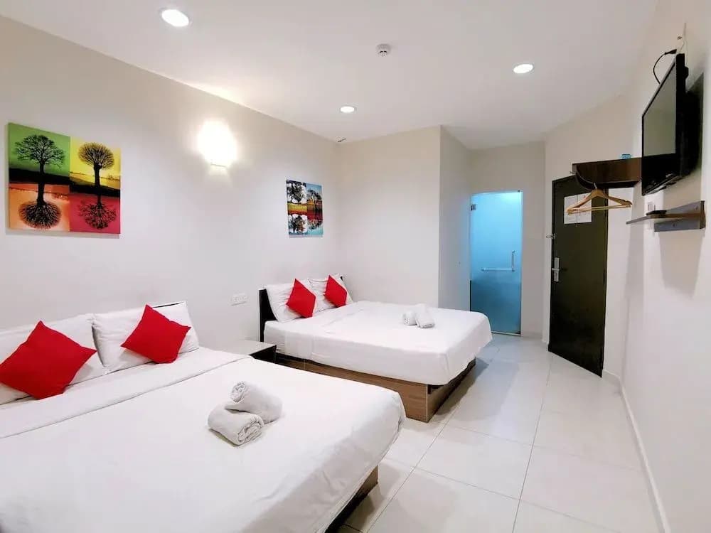 HKF Hotel - photo 4