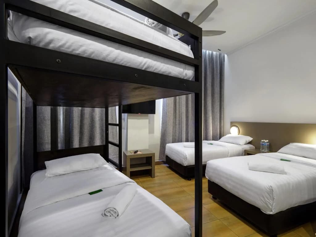 Tune Hotels - 1 Borneo, Kota Kinabalu - photo 3