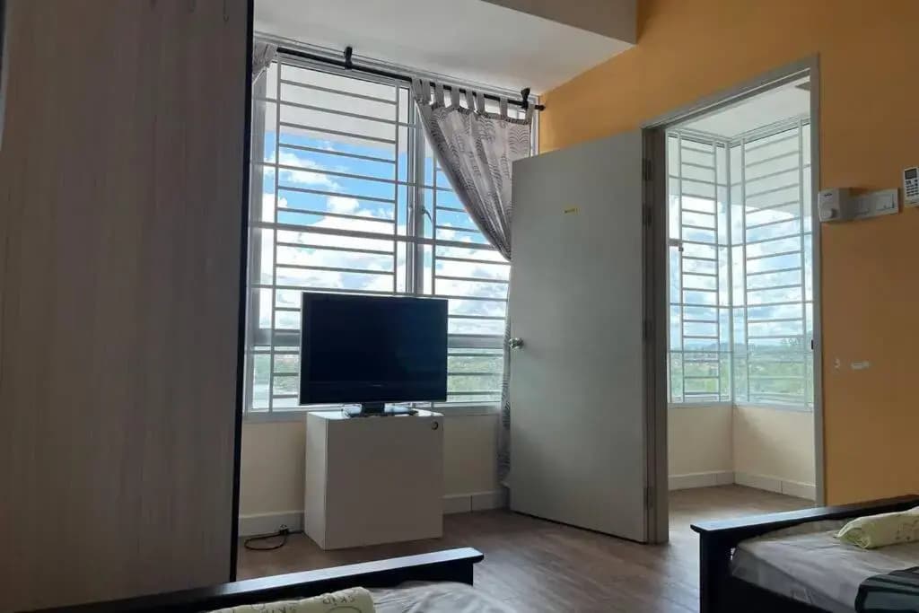 Baojuwu@2 Bedrooms Akademik Suites Austin Height - photo 6