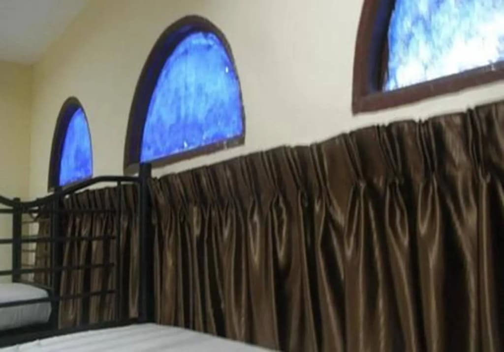 V Hostel - photo 8