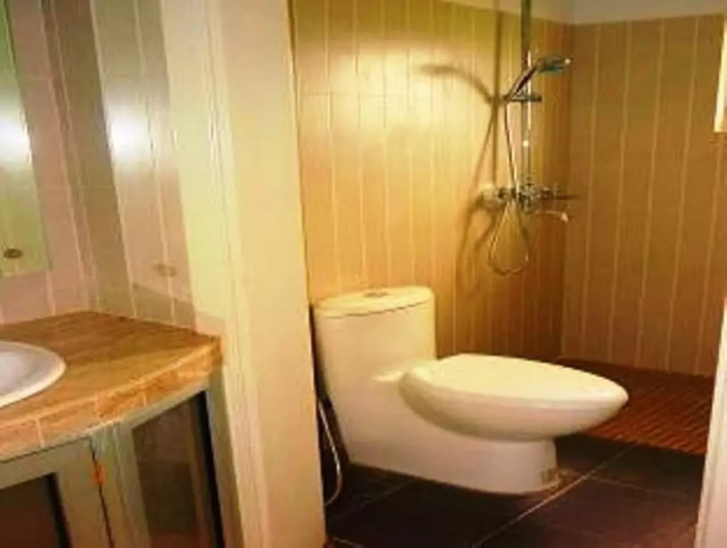 Borneo Cove Hotel - photo 8