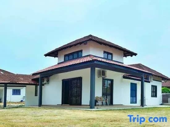 Yussy Homestay at Afamosa Villa - photo 2