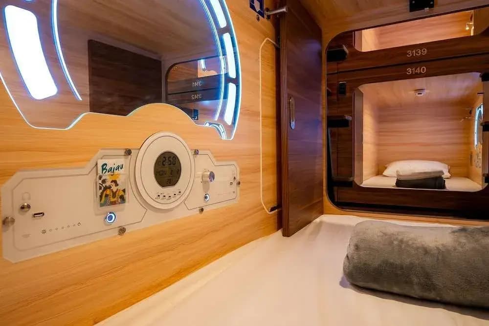 JPOD Capsule Hotel - photo 36