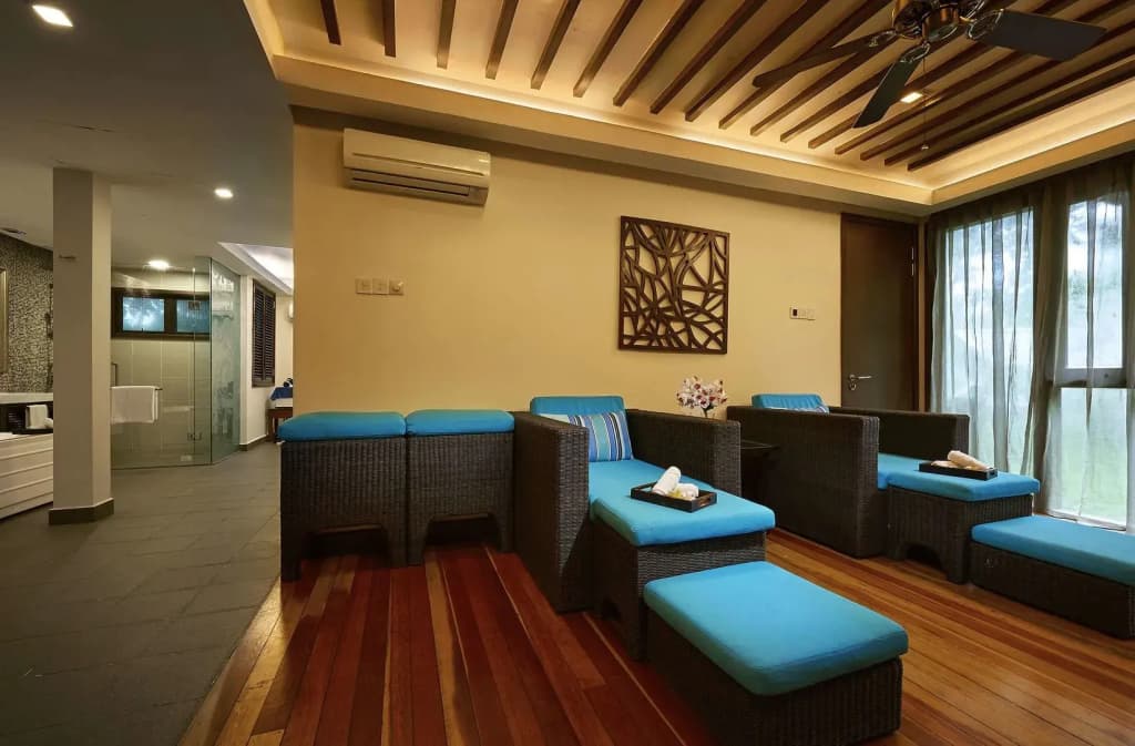 The Taaras Beach & Spa Resort - photo 12