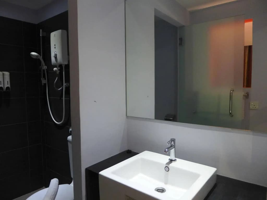Eiffel Hotel Kelana Jaya - photo 8