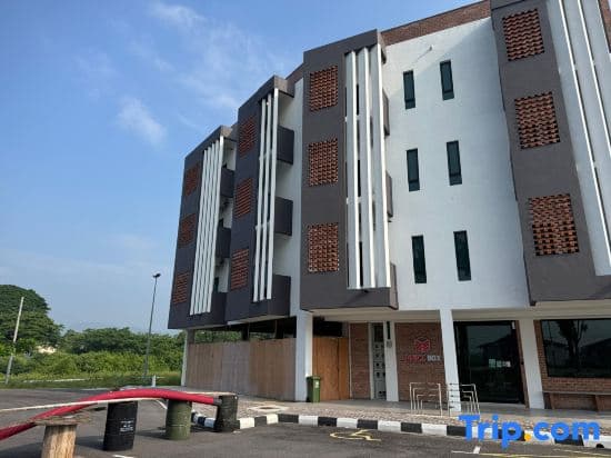 Brick Box Family Hotel Ipoh - photo 4