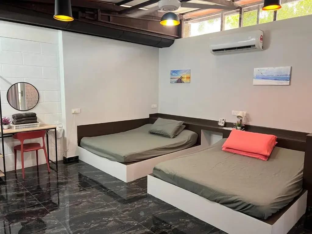 Family 15 Pax Corner Lot House / Free WiFi - photo 2