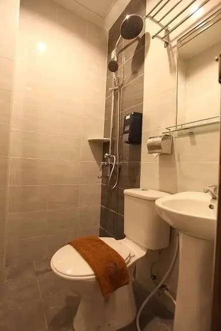 Hotel Zamburger Laurence Melaka (Marina Well) - photo 10