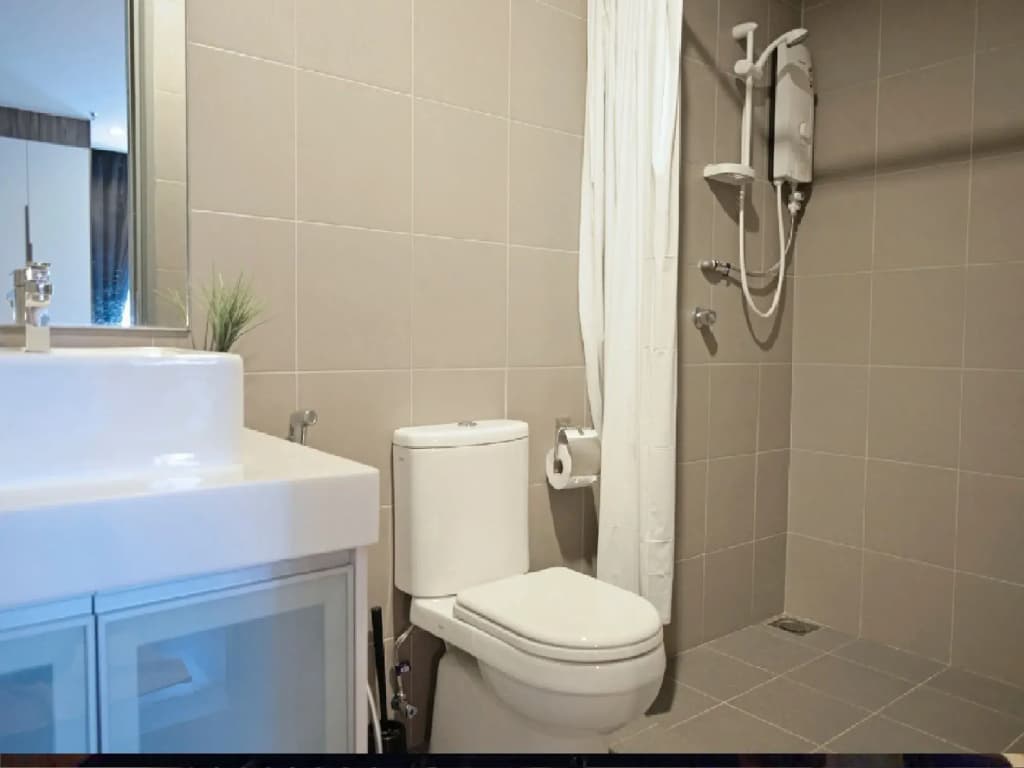 Summer Suites Vacation Home - photo 8