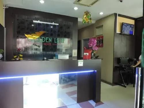 Golden Leaf Hotel @ Taman University - photo 2